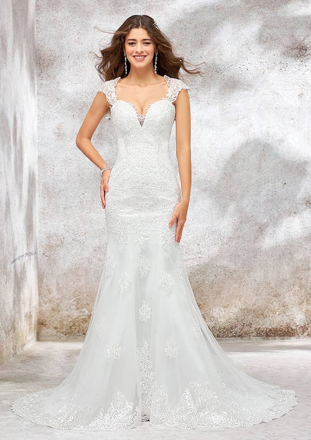 trumpet mermaid spaghetti straps sleeveless lace court train wedding dresses trumpet/mermaid spaghetti straps sleeveless lace court train wedding dresses Trumpet V-Neck Tulle Sleeveless Zipper Buttons Wedding Dress CW2123
