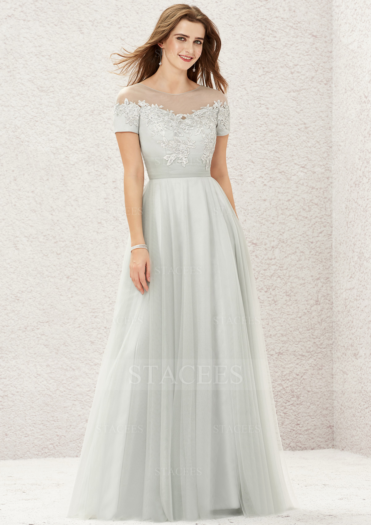 Robe trapèze robe princesse col illusion tulle satin longueur ras du sol robe de demoiselle d'honneur