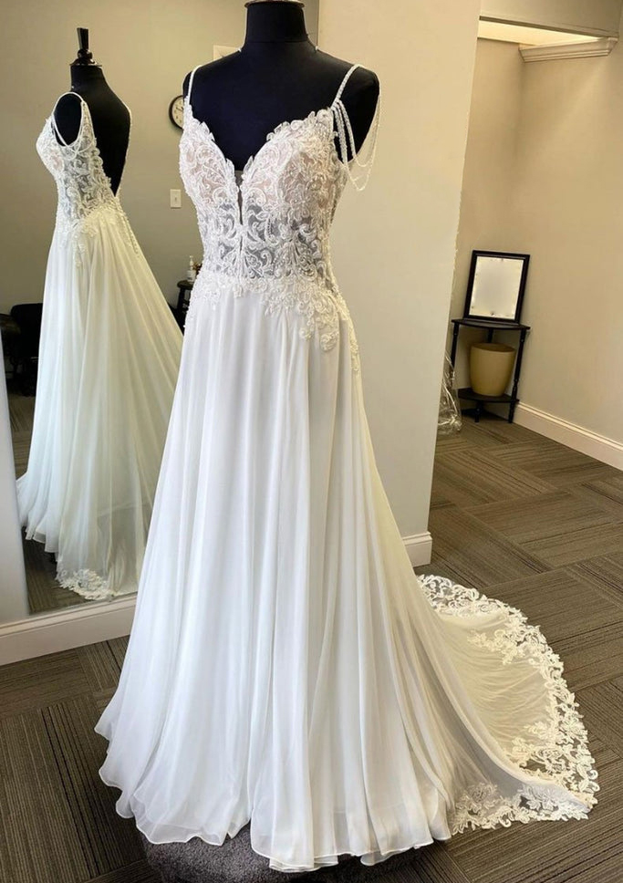 Robe trapèze col en v mousseline traîne cour robe de mariée 