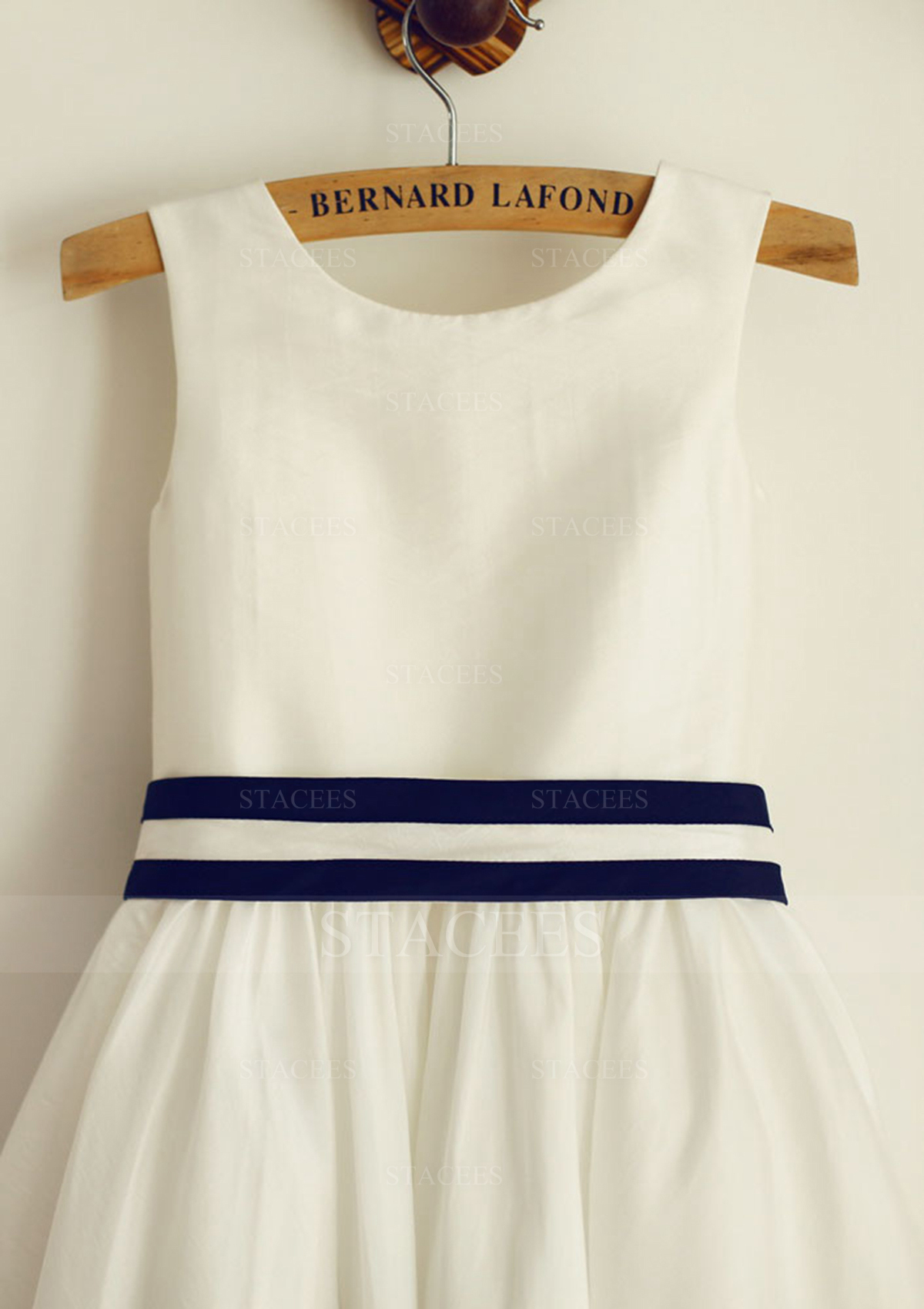Bleu marine foncé Trapèze/Princesse scoop taffetas longueur genou robe de fille de fleur - STACEES