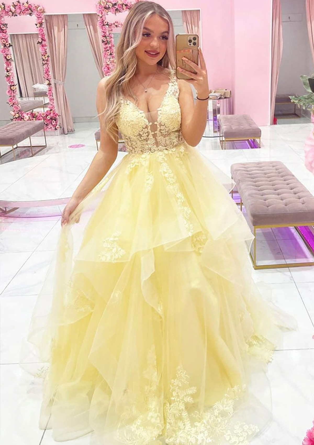 A-line Princess V Neck Sleeveless Tulle Long/Floor-Length Prom Dress With Lace