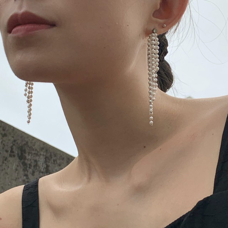 Elegant Exquisite Ladies' Earrings with Pearl