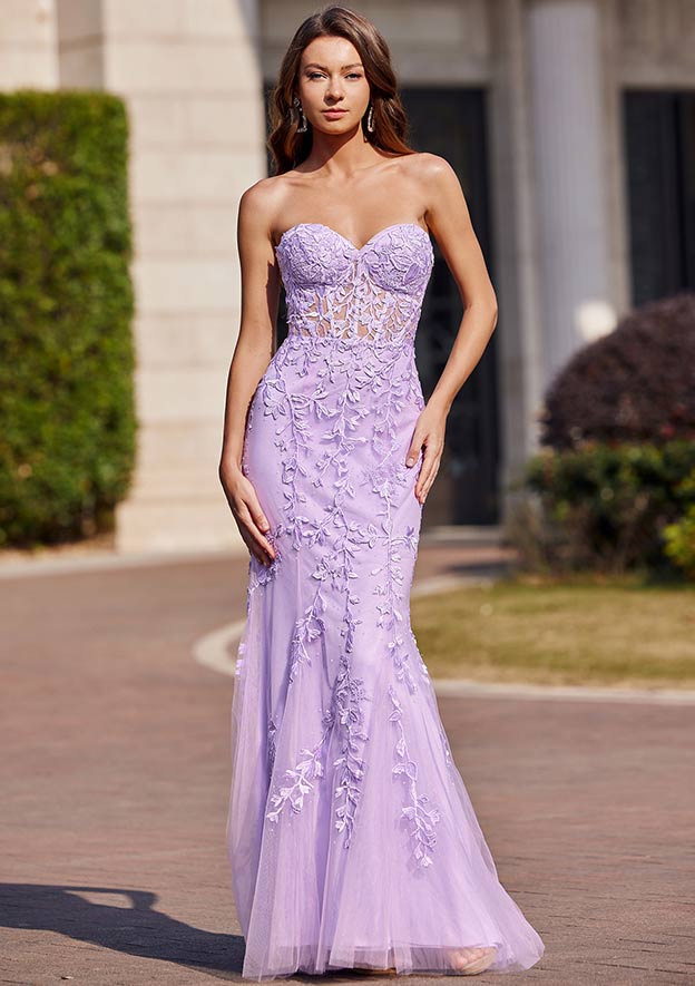 Trumpet/Mermaid Sweetheart Sweep Train Tulle Prom Dress with Appliqued Beading