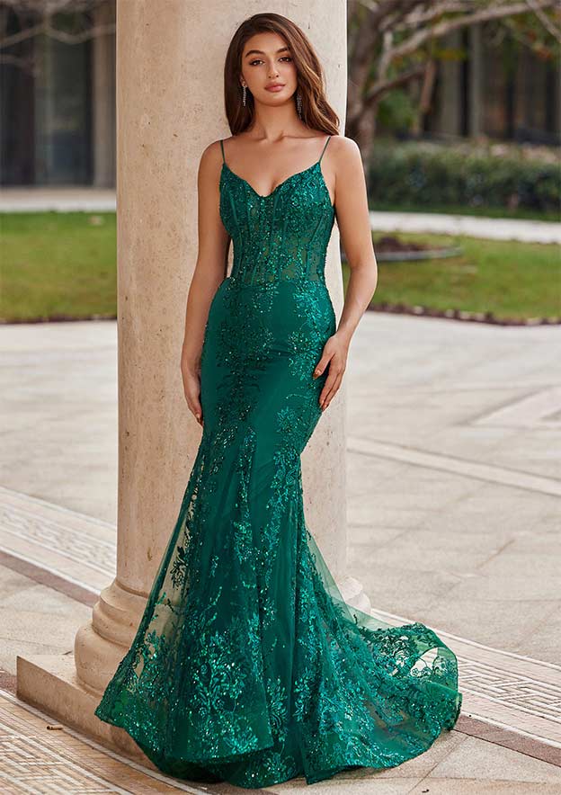 Trumpet/Mermaid V Neck Sleeveless Sweep Train Glitter Prom Dress with Sequins