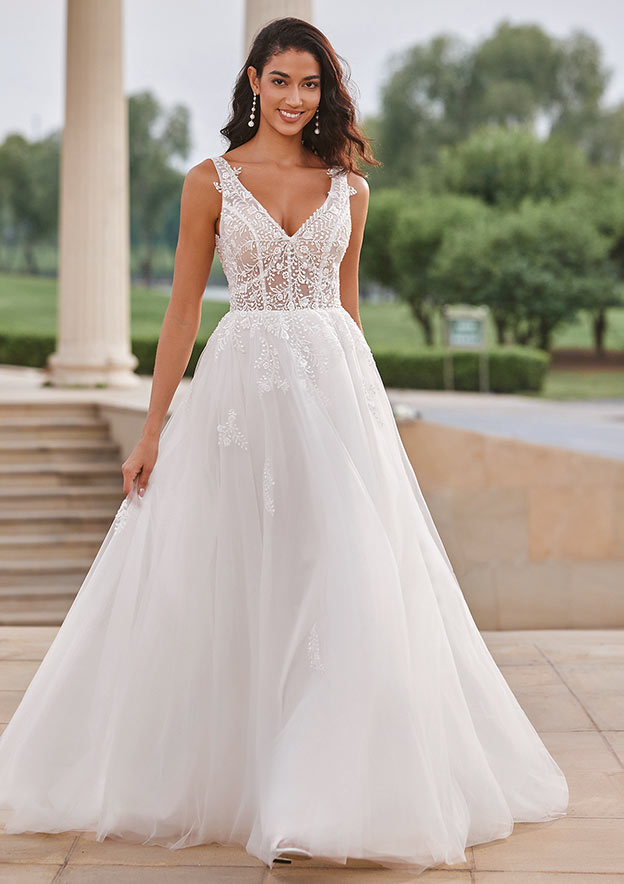 v shaped corset wedding dress Vittoria Soltero, Monroe New Wedding Dress