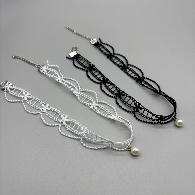 Blanc Romantique ancien dentelle colliers avec perles d'imitation - STACEES