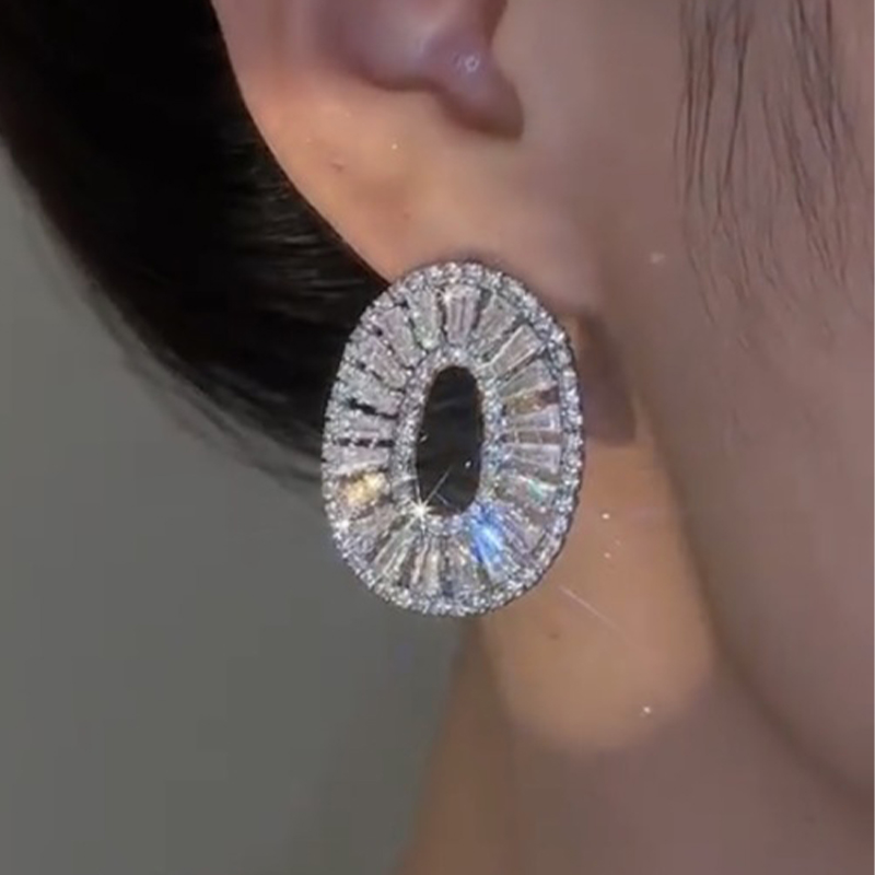 Pendientes de boda ovalados de aleación con circonita cúbica para mujer