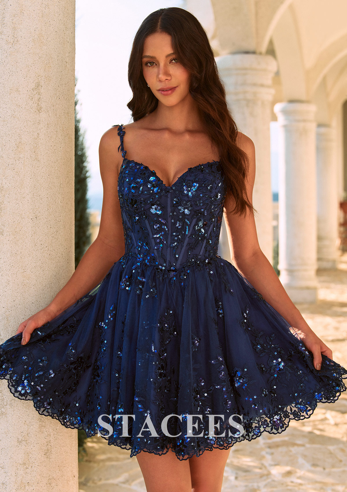 Bleu marine foncé Trapèze col en v tulle courte/mini robe de fête de la rentré avec appliqué paillettes - STACEES
