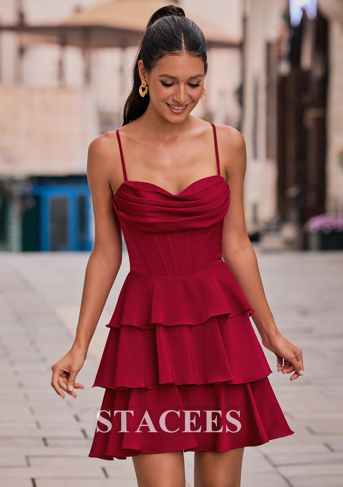 Bordeaux Robe trapèze col bénitier satin extensible courte/mini robe de fête de la rentrée avec plissé volants - STACEES