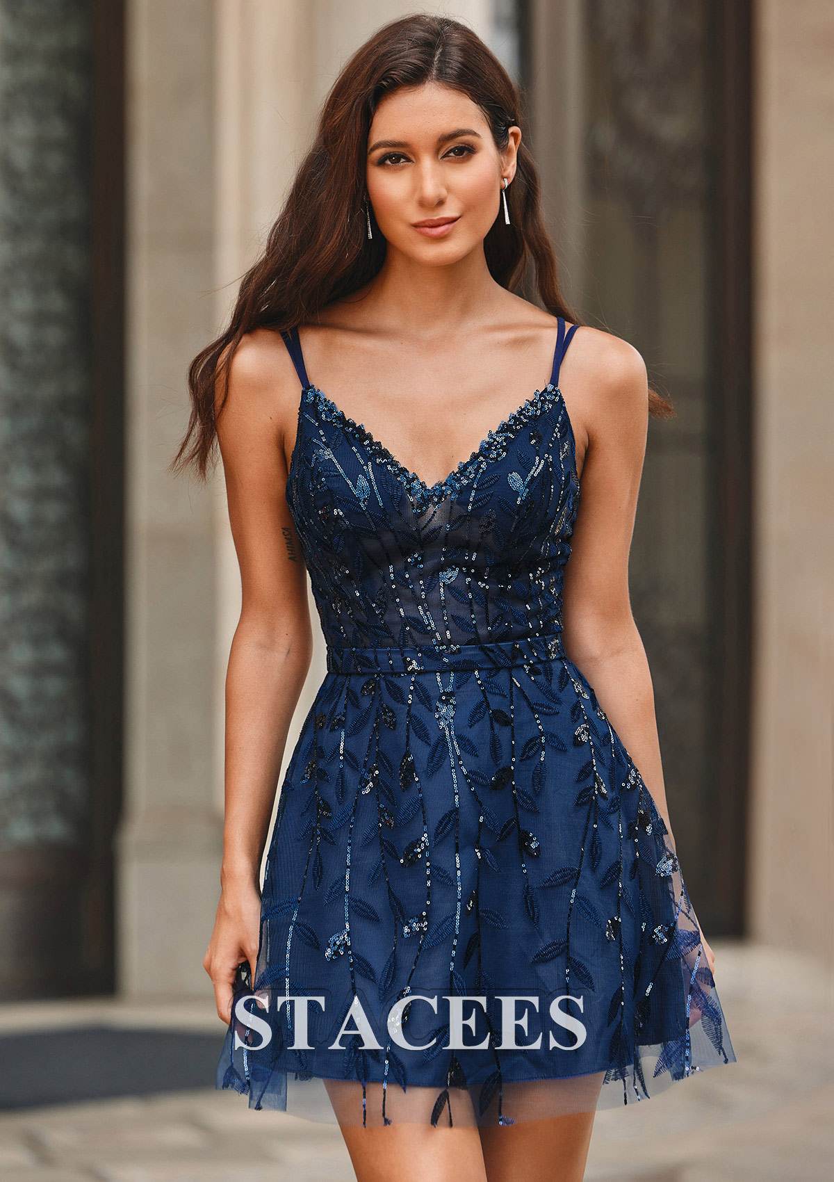 Bleu marine foncé Robe trapèze col en v tulle courte/mini robe de fête de la rentrée  - STACEES