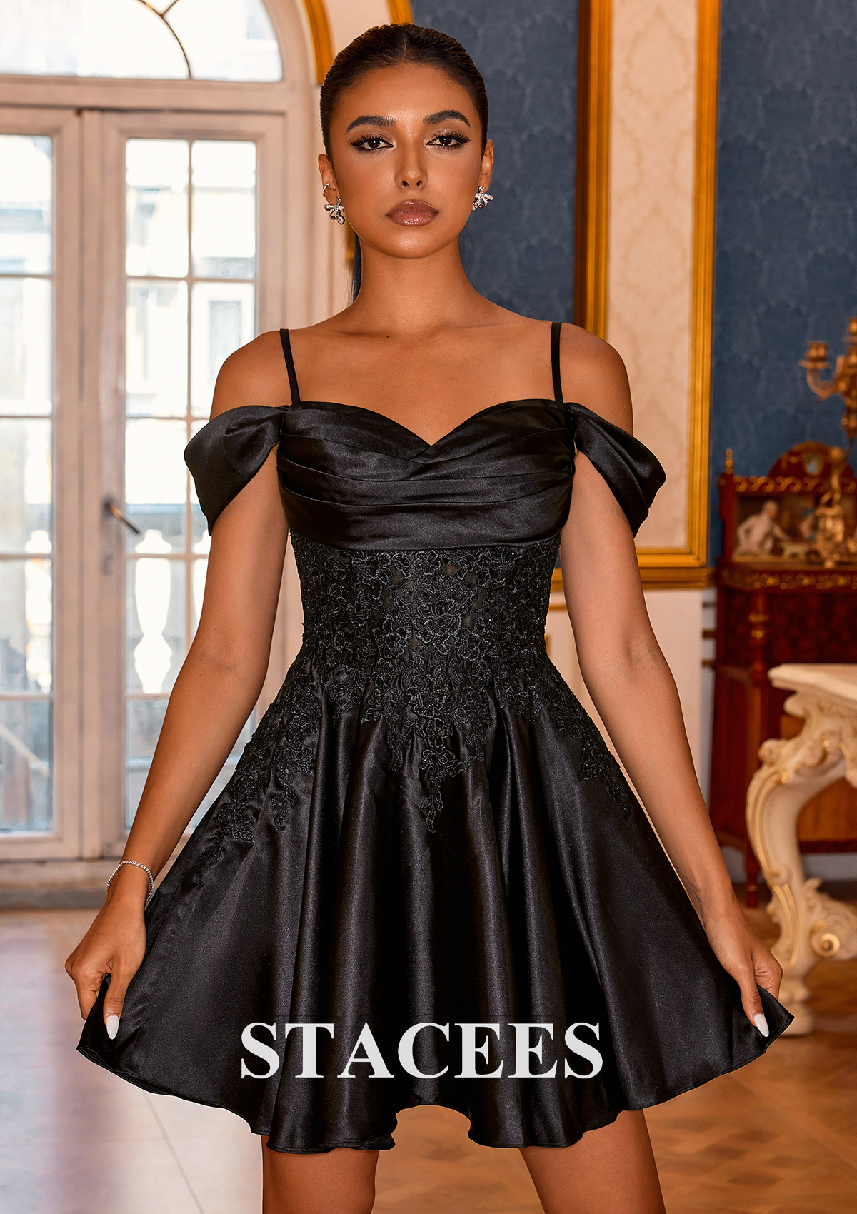 Noir Robe trapèze épaule dénudée satin courte/mini robe de fête de la rentrée - STACEES