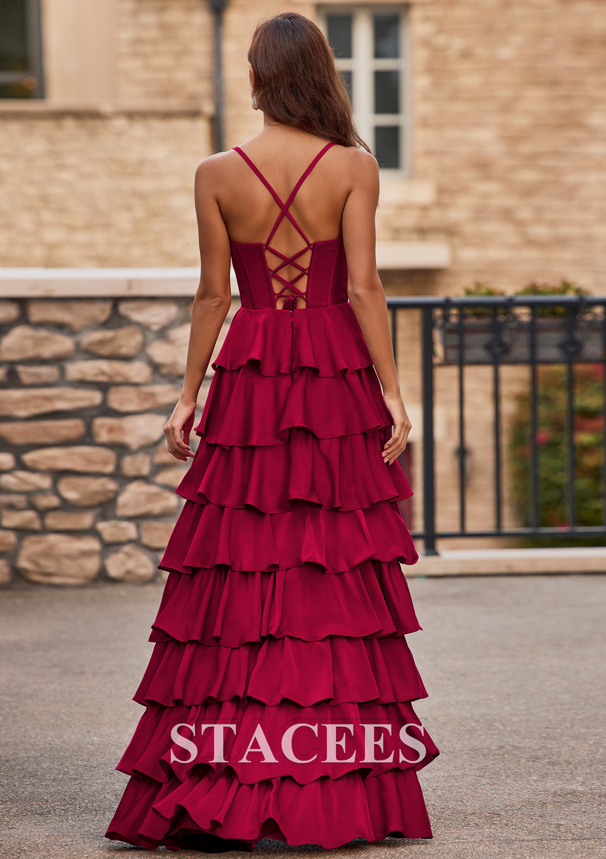 Burgundy Vestido línea a escote drapeado satén elástico cola de barrido vestido de graduación - STACEES