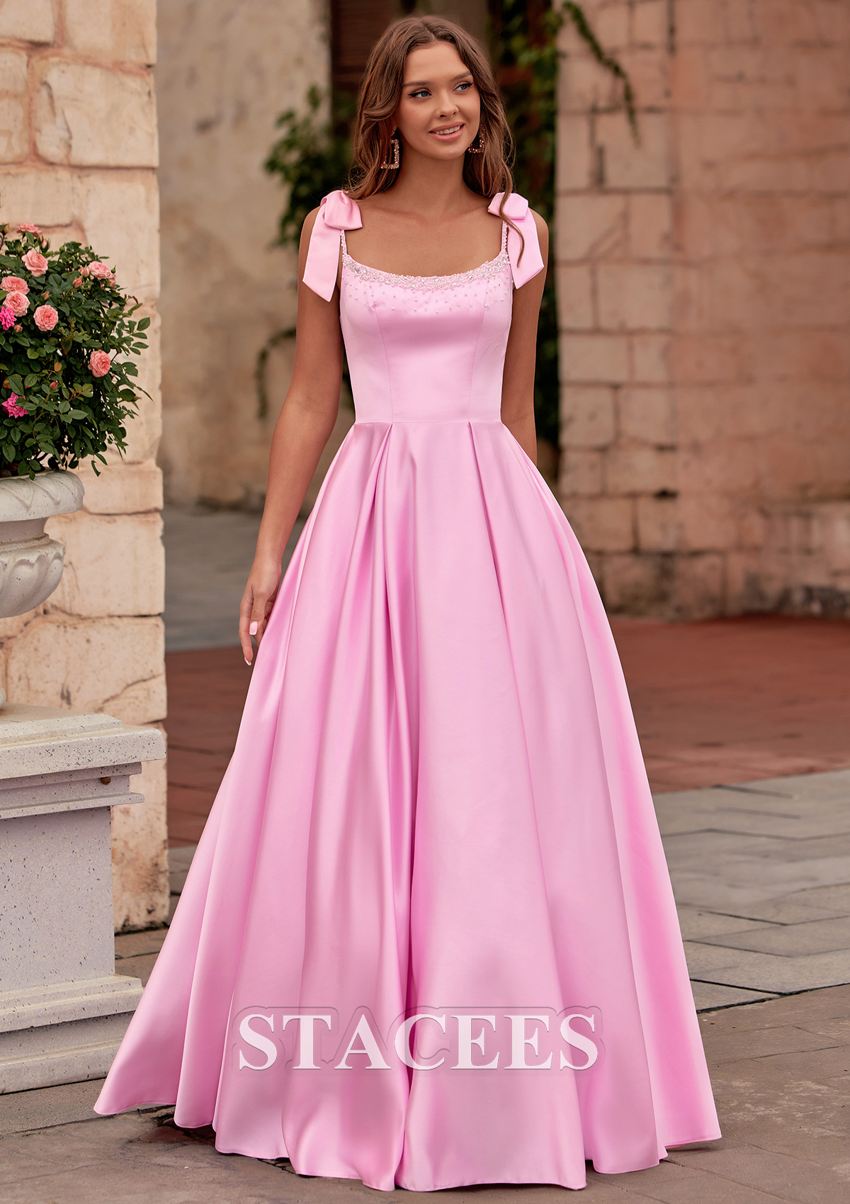 Rose Bonbon Trapèze scoop satin longueur ras du sol robe de bal avec poches noeuds papillons - STACEES
