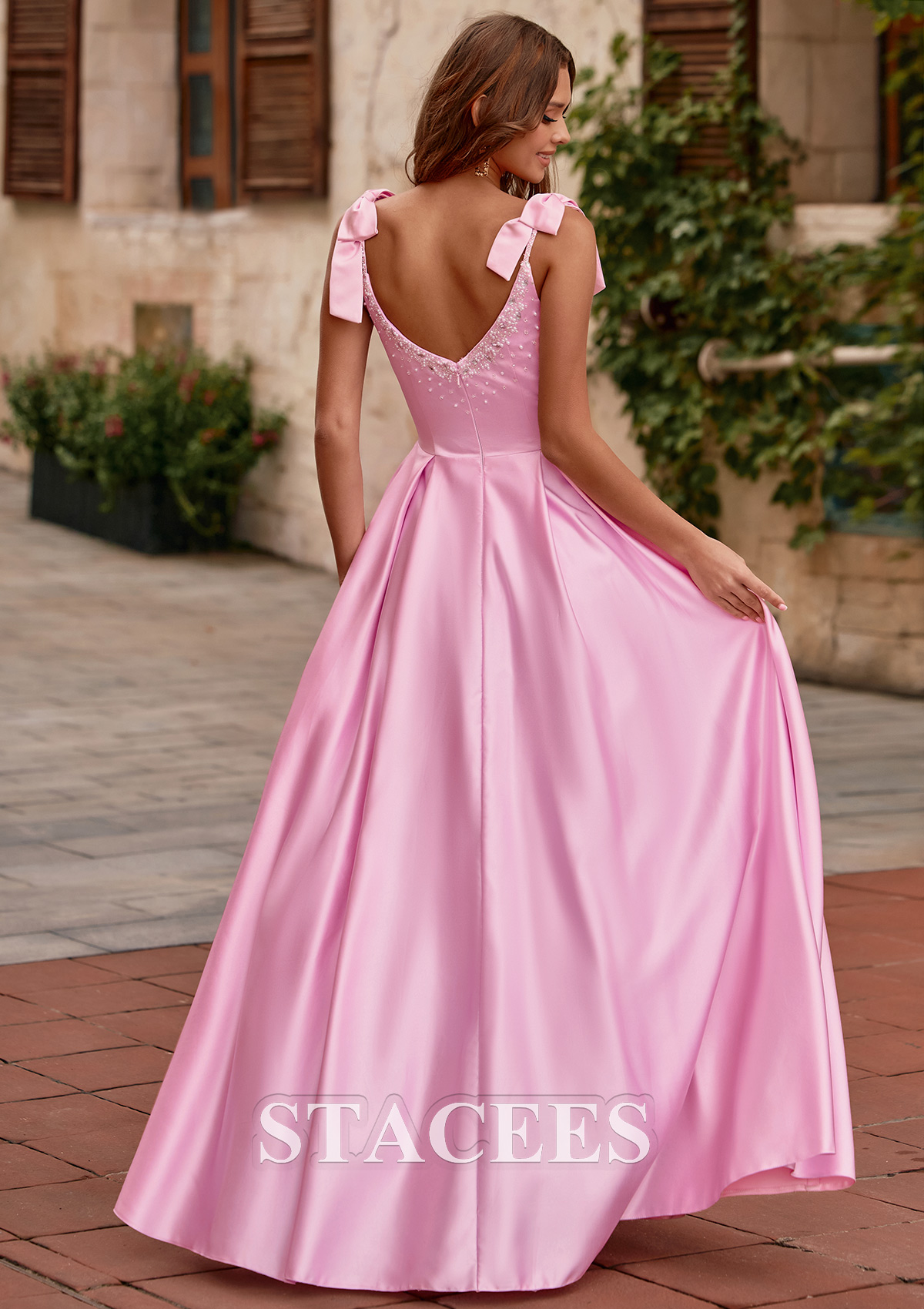 Rose Bonbon Trapèze scoop satin longueur ras du sol robe de bal avec poches noeuds papillons - STACEES