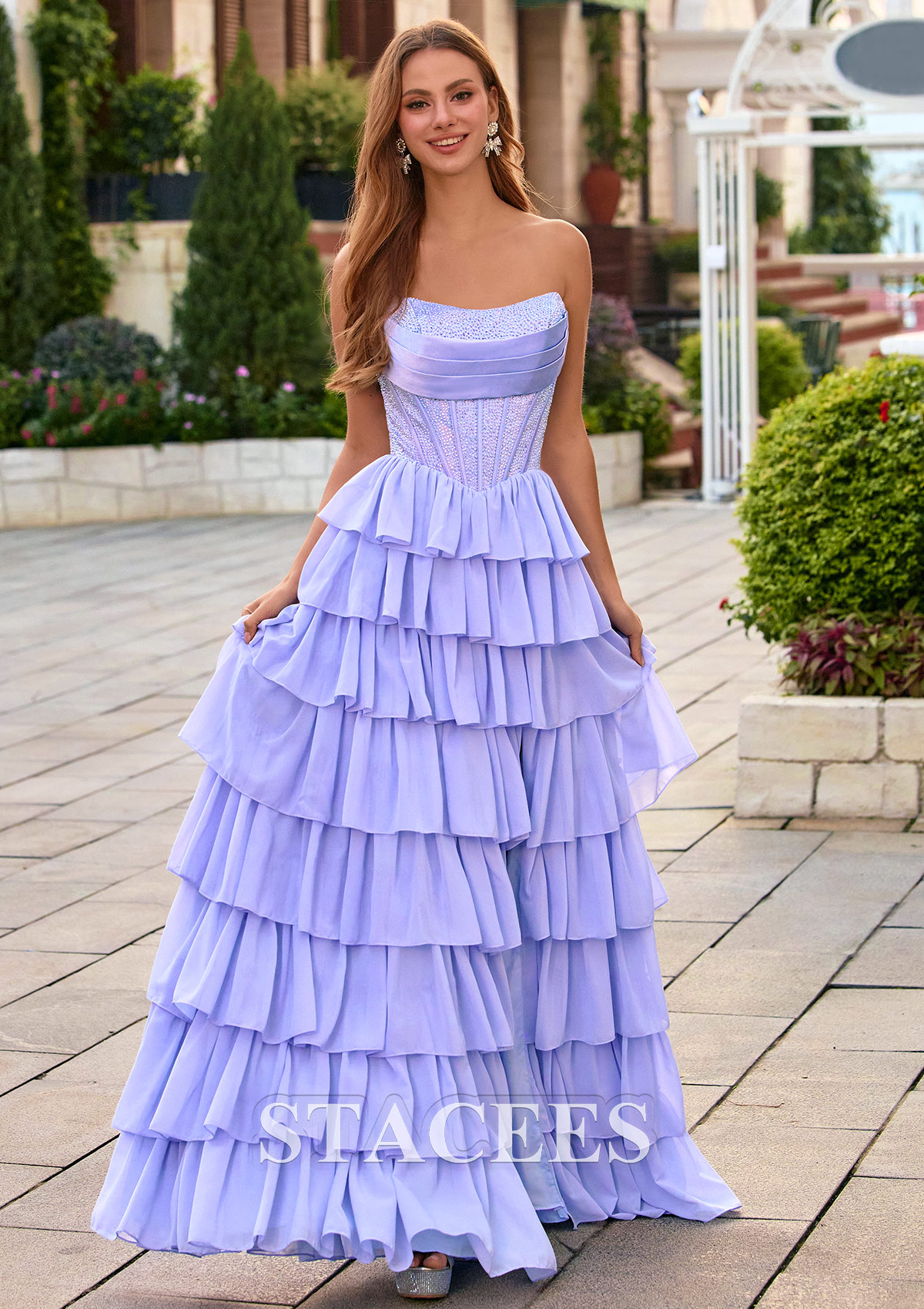 Lavande Trapèze scoop mousseline traîne balayage robe de bal avec strass thermocollant plissé - STACEES