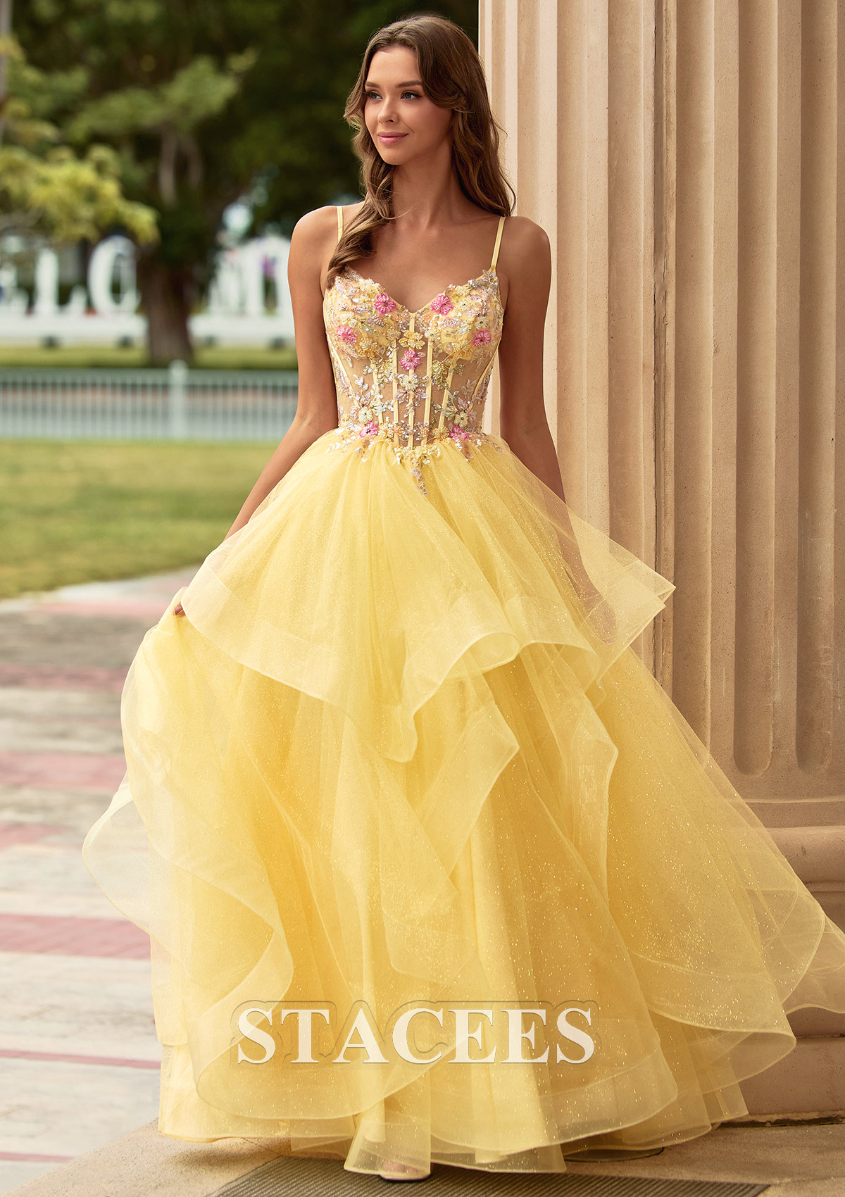 Jaune Trapèze col en v tulle longueur ras du sol robe de bal avec appliqué perles volants - STACEES